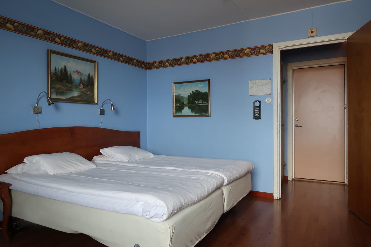 Hotel Aveny Bed & Breakfast Gavle Exterior photo