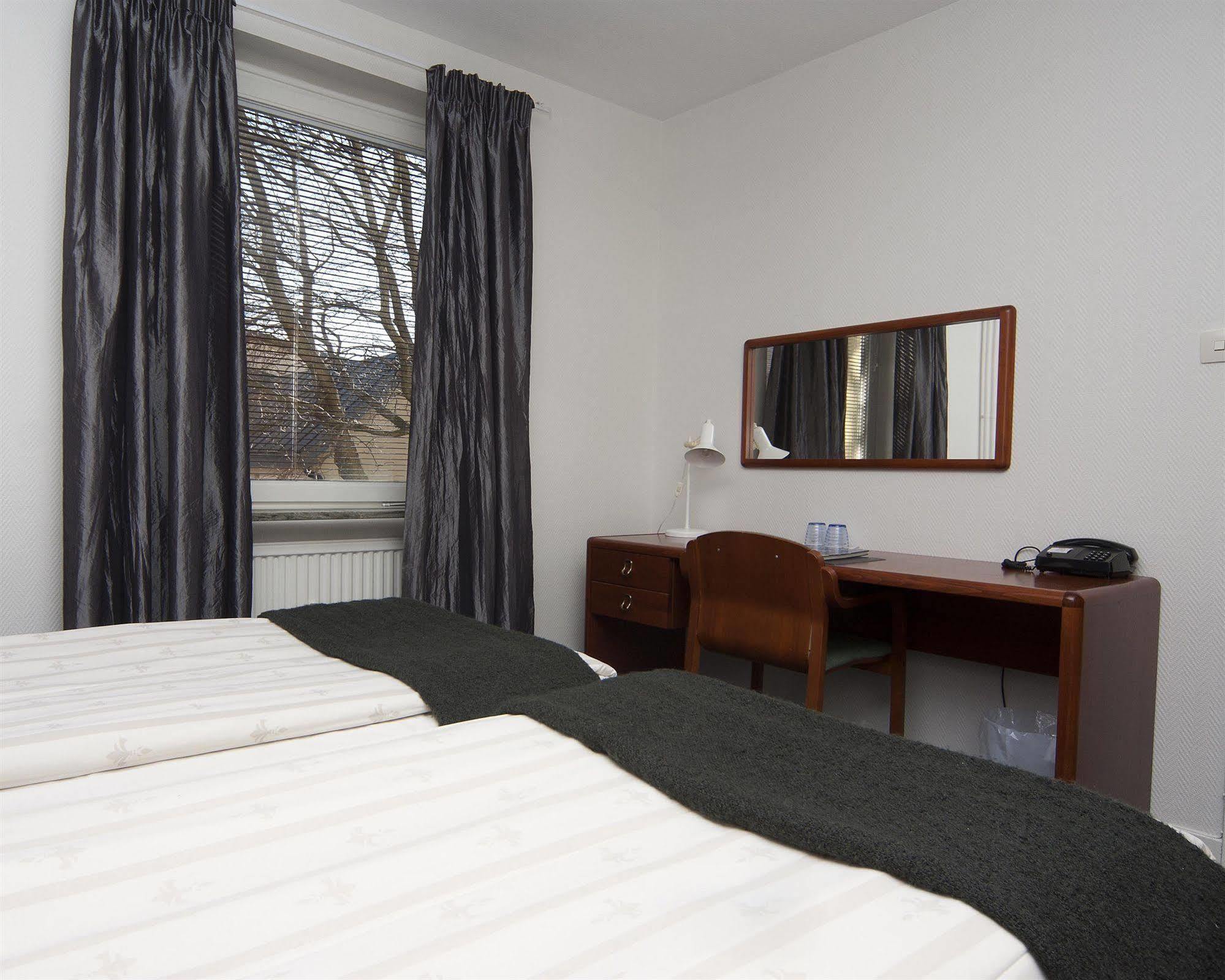 Hotel Aveny Bed & Breakfast Gavle Exterior photo